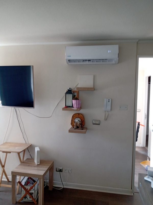 Equipo split muro 12.000 btu on-of